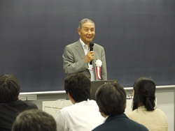 軽部征夫様（日本知財学会会長）